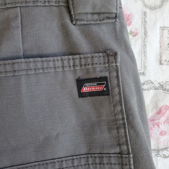 Dickies Mens Gray Cargo Shorts Size 34 Utility Workwear Pockets Grunge Skate - Picture 5 of 7